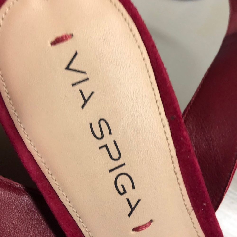 Shoes - Picture 2 of 4